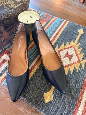 Antonio Melani Black Pointed-Toe Leather Pumps